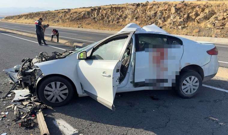 Elazığ’da otomobil kamyonete arkadan çarptı: 1 ölü